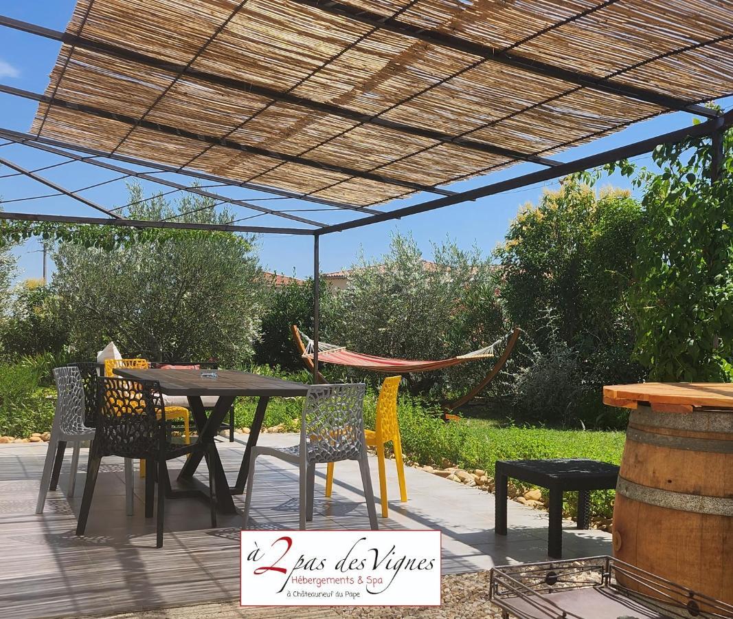A 2 Pas Des Vignes, Hebergements Et Spa, Maison Numero 6, A Chateauneuf Du Pape Eksteriør billede